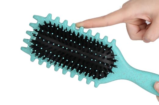 green 1 piece curly hair brush and Curl Defining Brush for Detanging and Defining Curls for women and men.