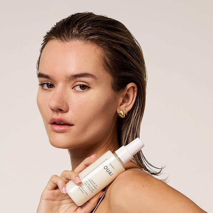 OUAI Leave In Conditioner & Heat Protectant Spray - Prime Hair for Style, Smooth Flyaways, Add Shine and Use as Detangling Spray - No Parabens, Sulfates or Phthalates (4.7 oz)