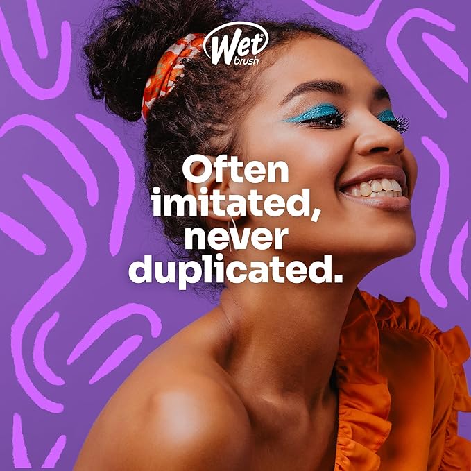Wet Brush Original Detangler Hair Brush Frosty Kit - Ultra-Soft IntelliFlex Bristles - Detangling Brush Glides Through Tangles For All Hair Types (Wet Dry & Damaged) - 1 Brush & 1 Scrunchie
