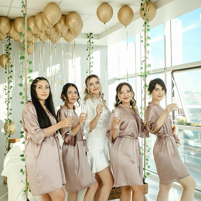 Bridesmaid Proposal Gifts 8pcs Mini Travel Brush bachelorette party accessories Cute hair Brush for Wedding Party Favors for Wedding Party Favors (White, 8pcs)