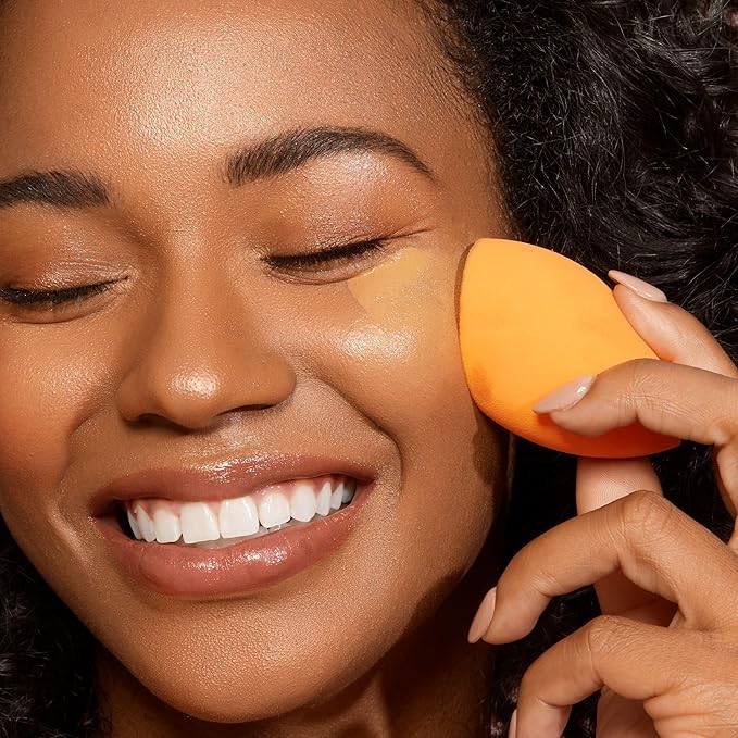 Real Techniques Miracle Complexion Sponge, Beauty Sponge For Makeup Blending & Foundation Application, Full Coverage, Streak-Free Professional Makeup Tool, Cruelty Free, Vegan, Latex Free, 2 Count