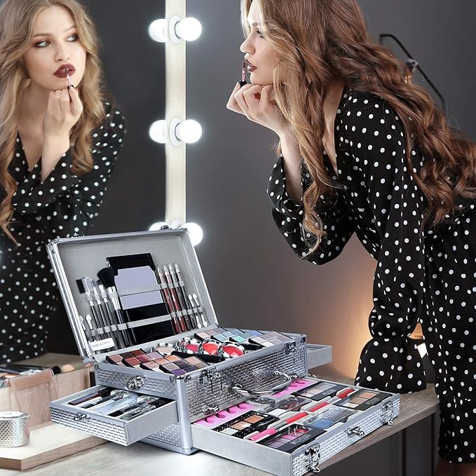 All-in-one Holiday Make up Gift Set | Makeup